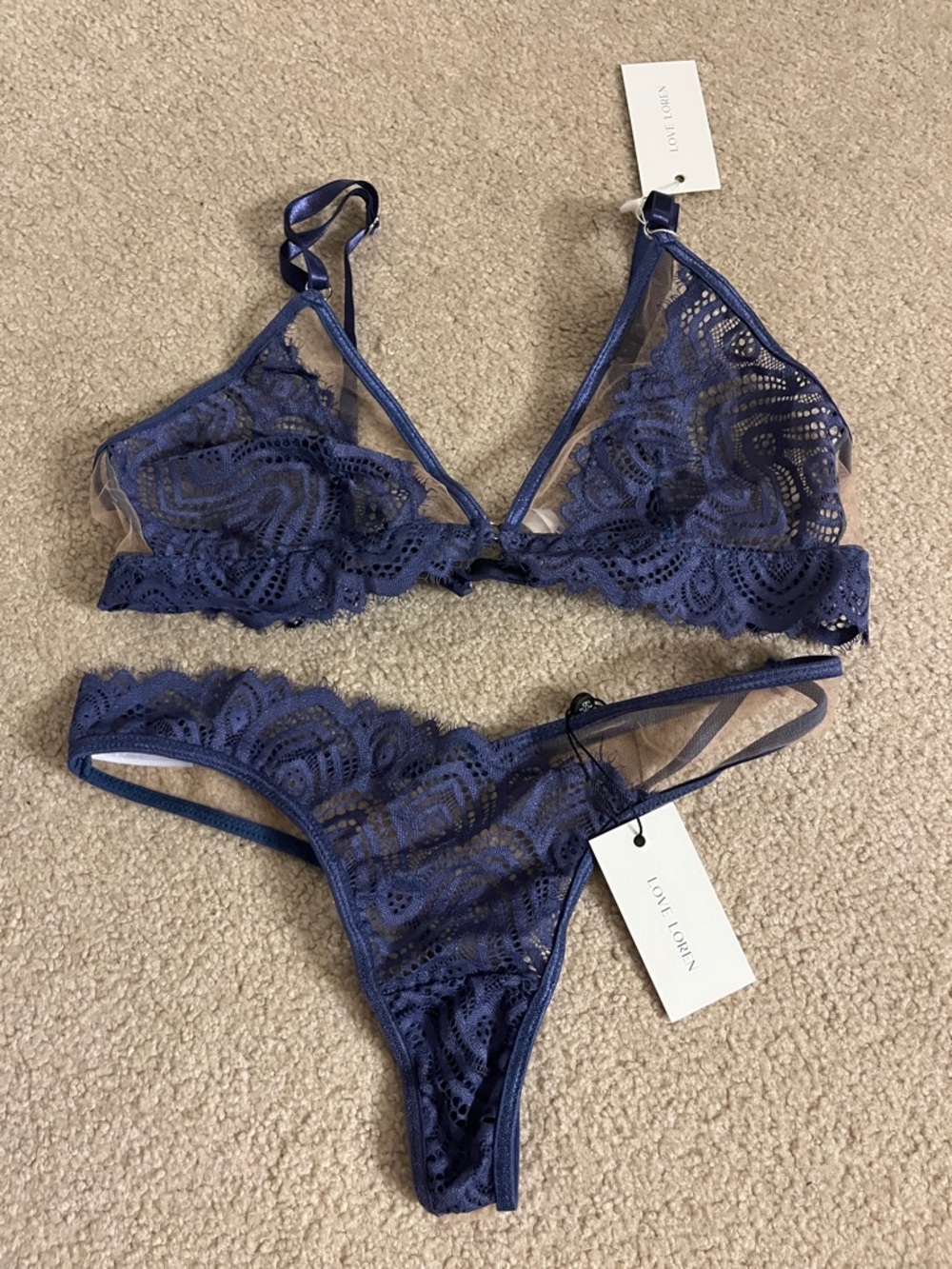 Love Loren lingerie set size medium